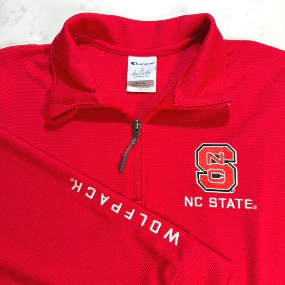 Champion NC State Wolfpack Red Quarter Zip Pullover Mens Small NCAA Athletic Top